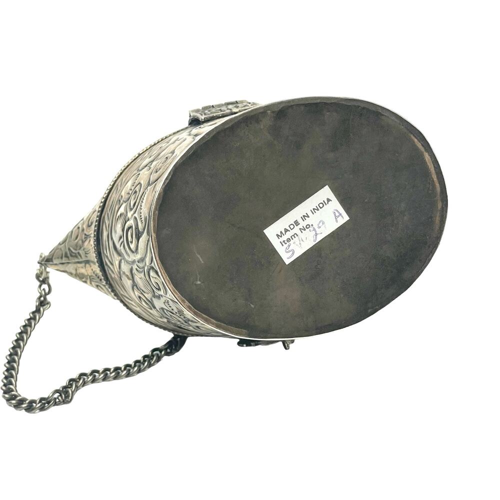 Vintage Metal Pillow Purse - Picture 8 of 15